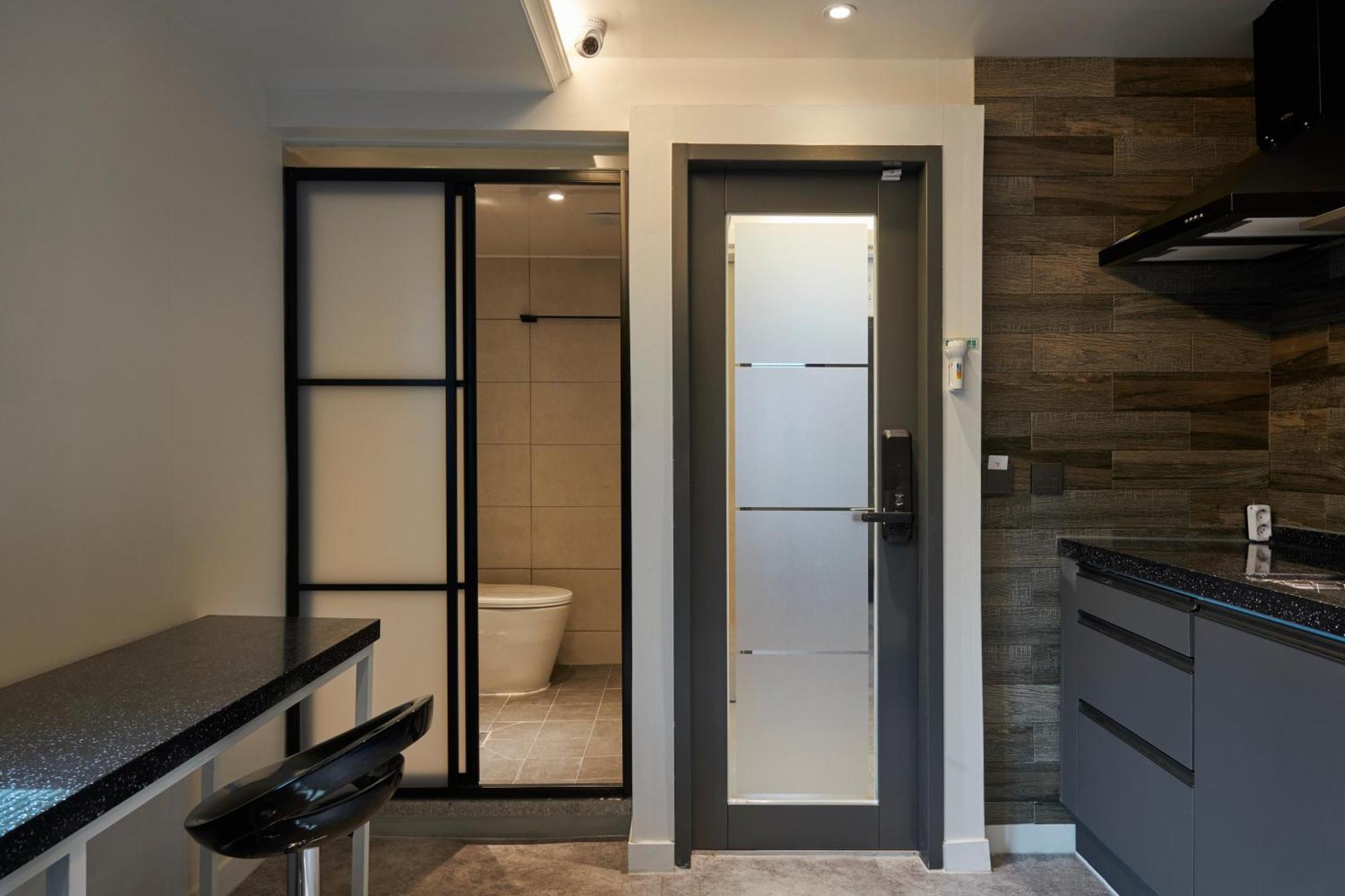 Eight Rest Hostel Myeongdong Seoul Exterior photo